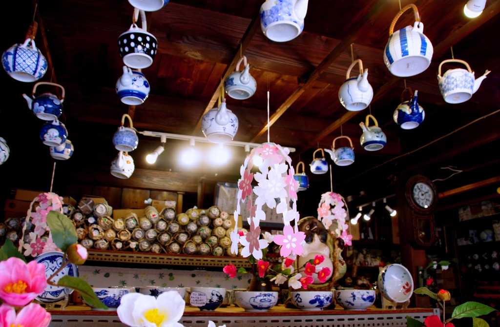 恵比寿屋陶器店#2 天井の急須