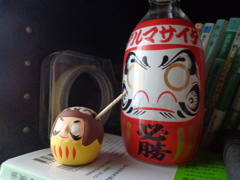 だるまグッズ。