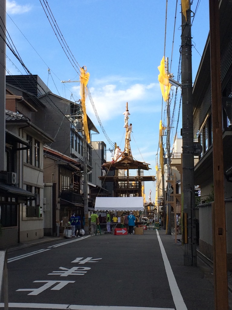 宵山の支度