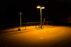 夜道の街灯