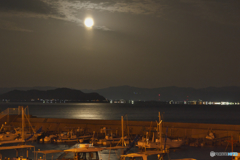 月夜の港