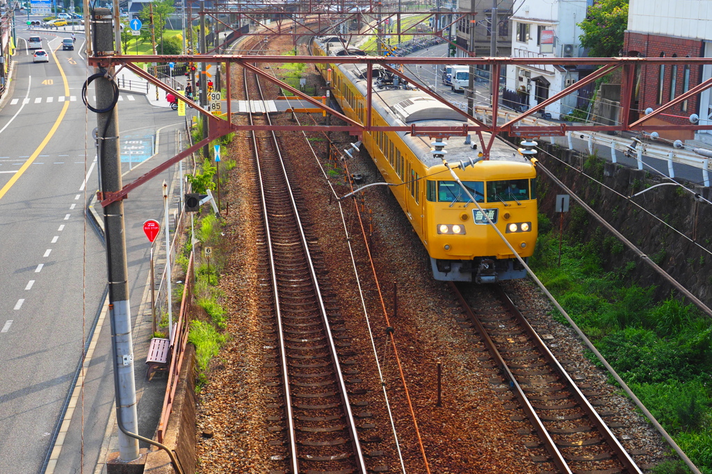 東に向かう列車