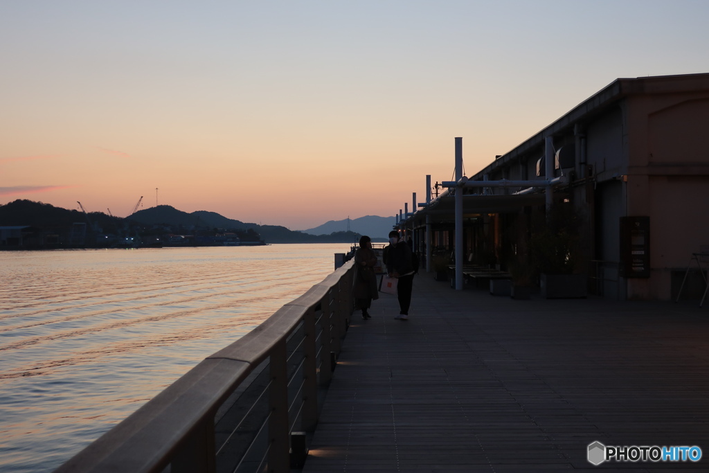 seaside, twilight