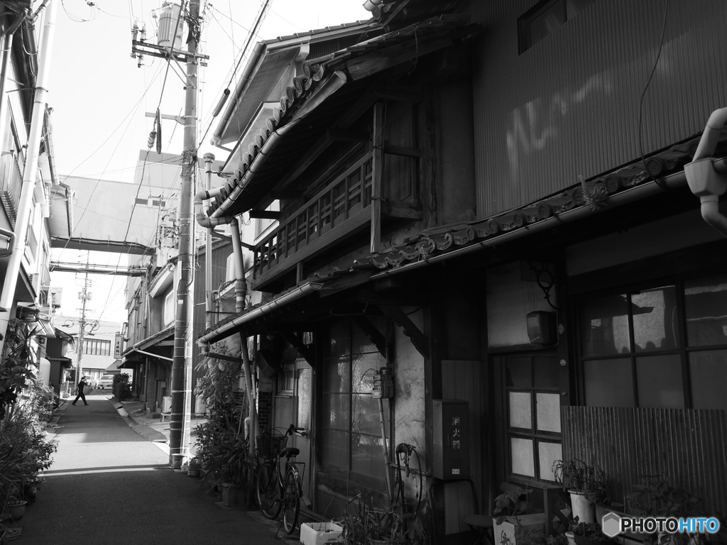 時が止まった二階家