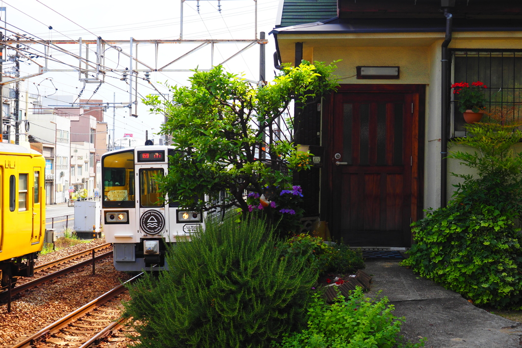 線路沿いの家