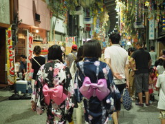 夜店にて