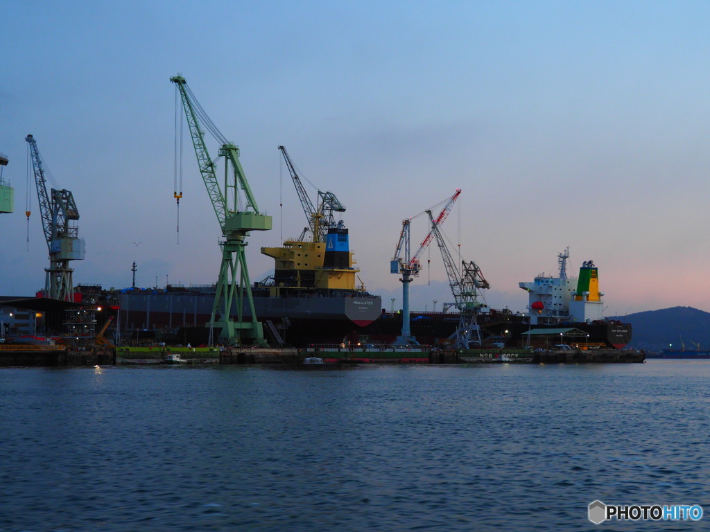 明けゆくshipyard