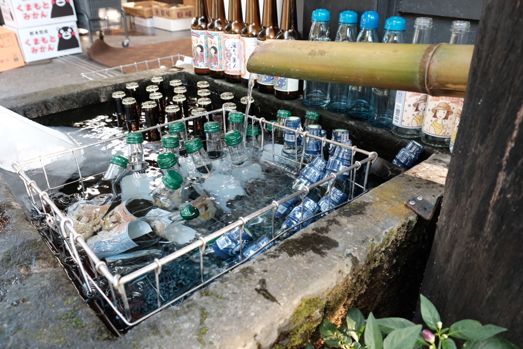 温泉街。