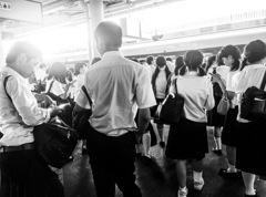ホームにて。