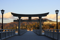 Shrine's;Gate