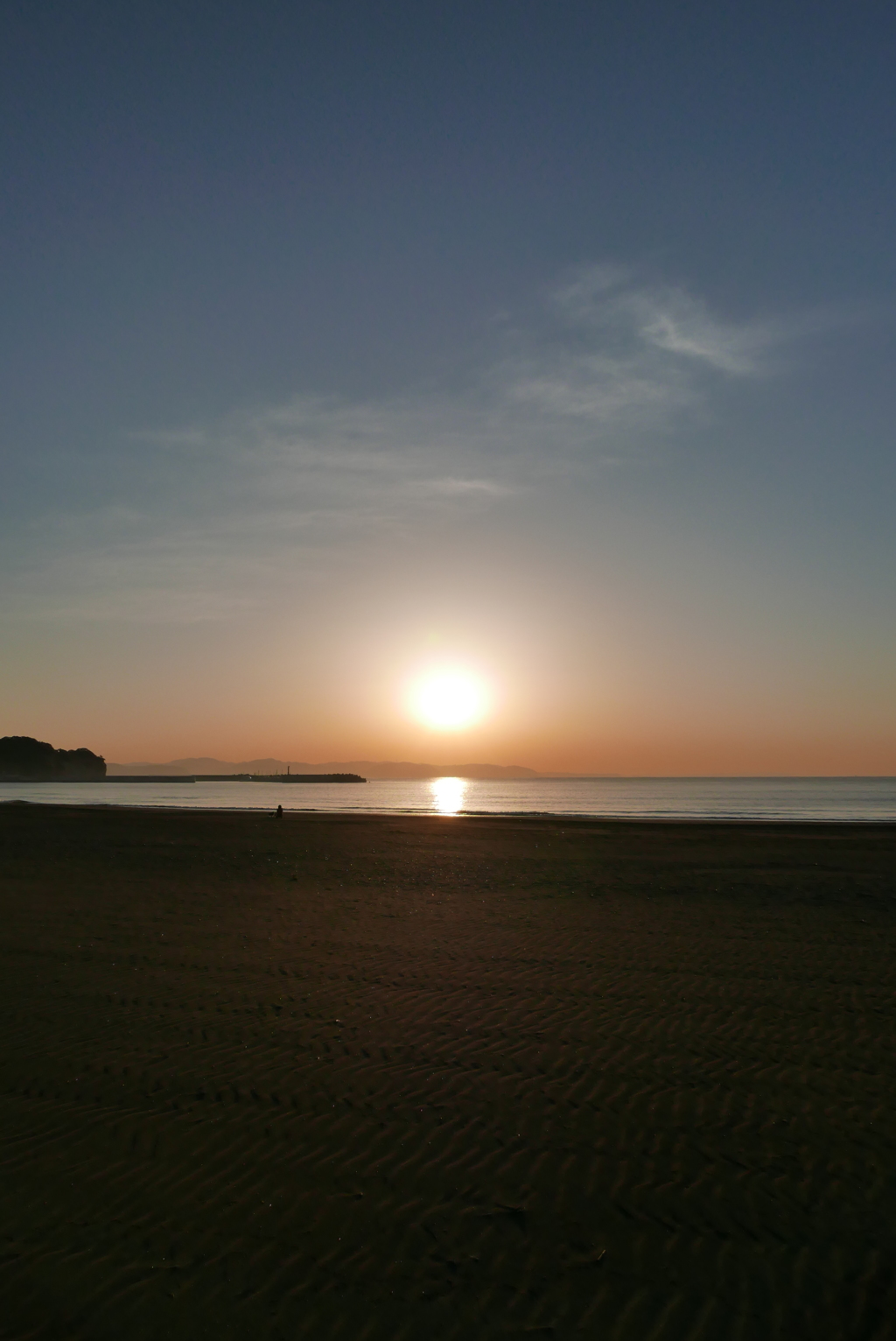 朝の片瀬海岸