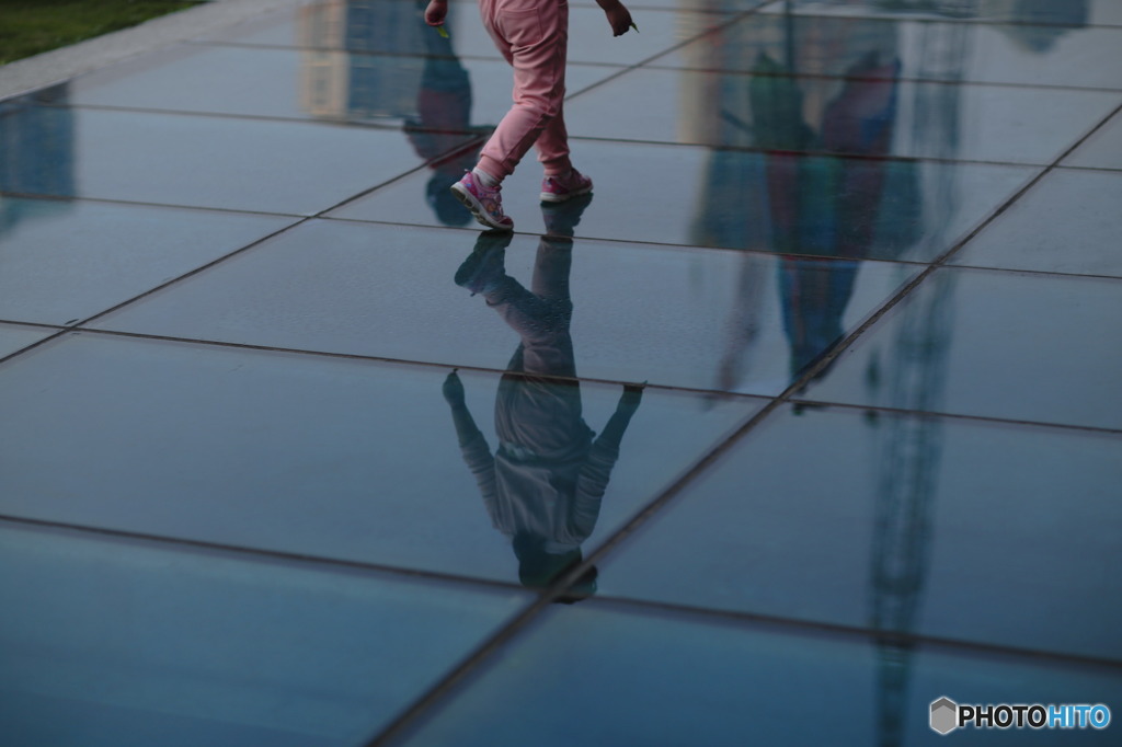 ガラスの中の幼女