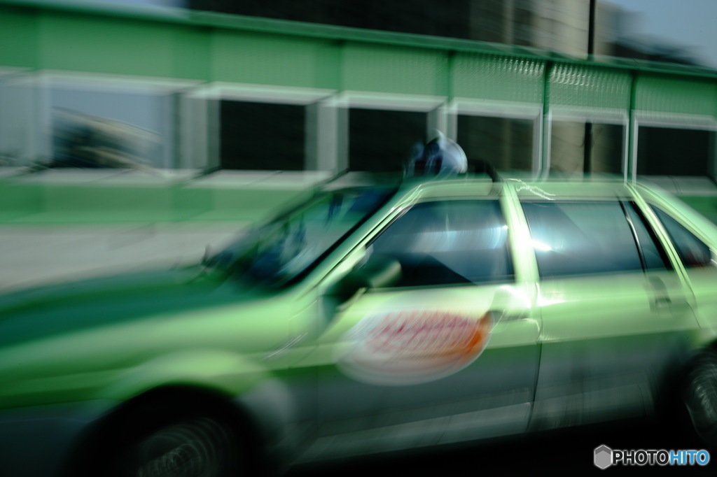 パロットグリーン