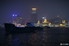 夜の黄浦江と外灘
