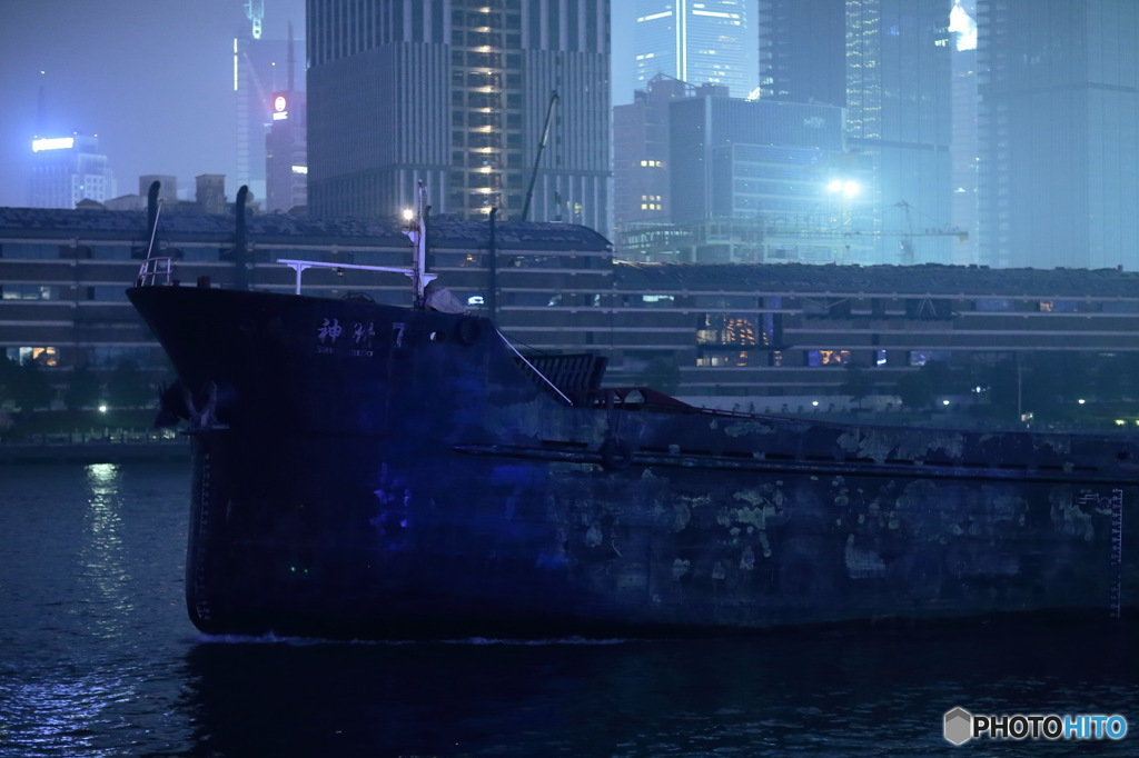 眠らない上海②