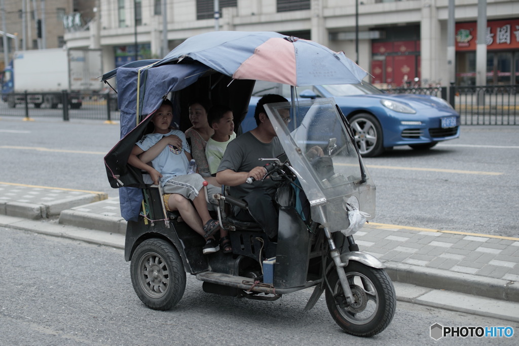 In Shanghai　上海の日常　5名乗車