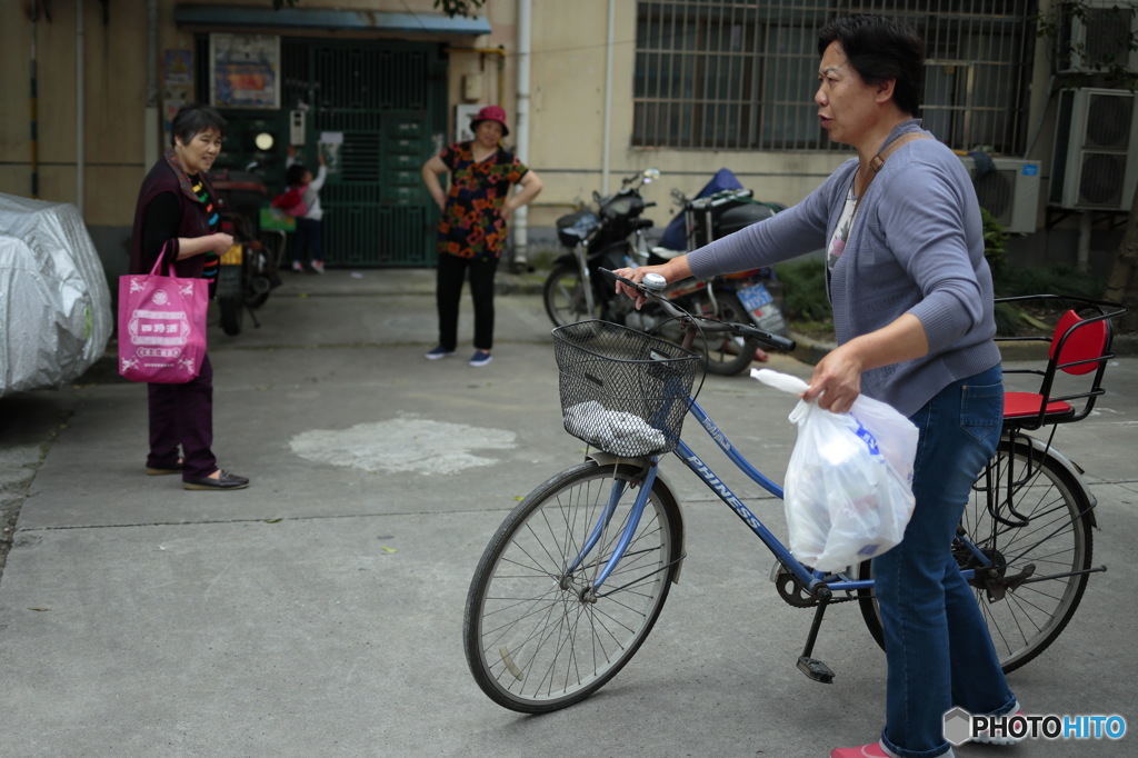 In Shanghai　今日はこれから大変なのよ！