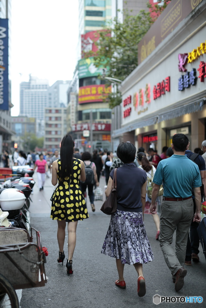 In Shanghai　黄と黒