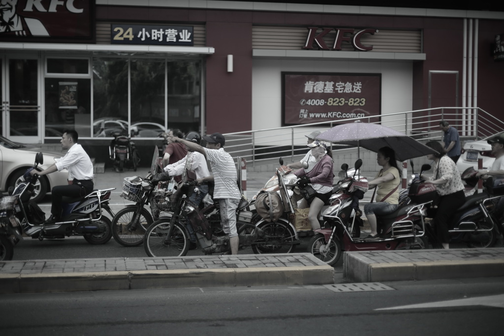 In Shanghai　突撃の合図　進め！