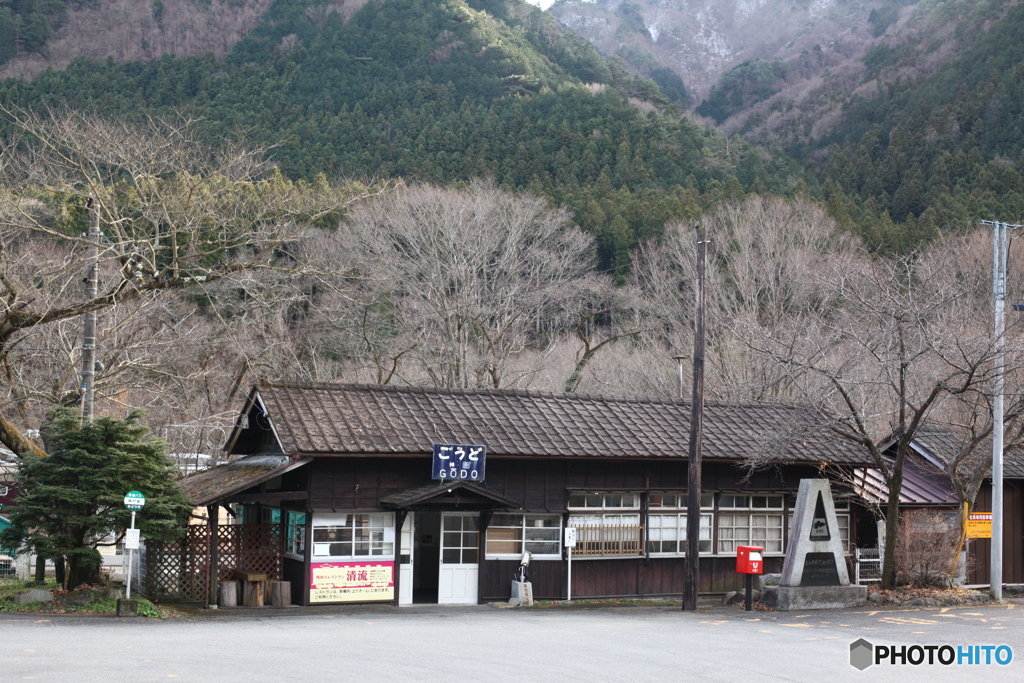 神戸（ごうど）駅にて②