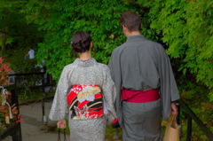 手を繋いで