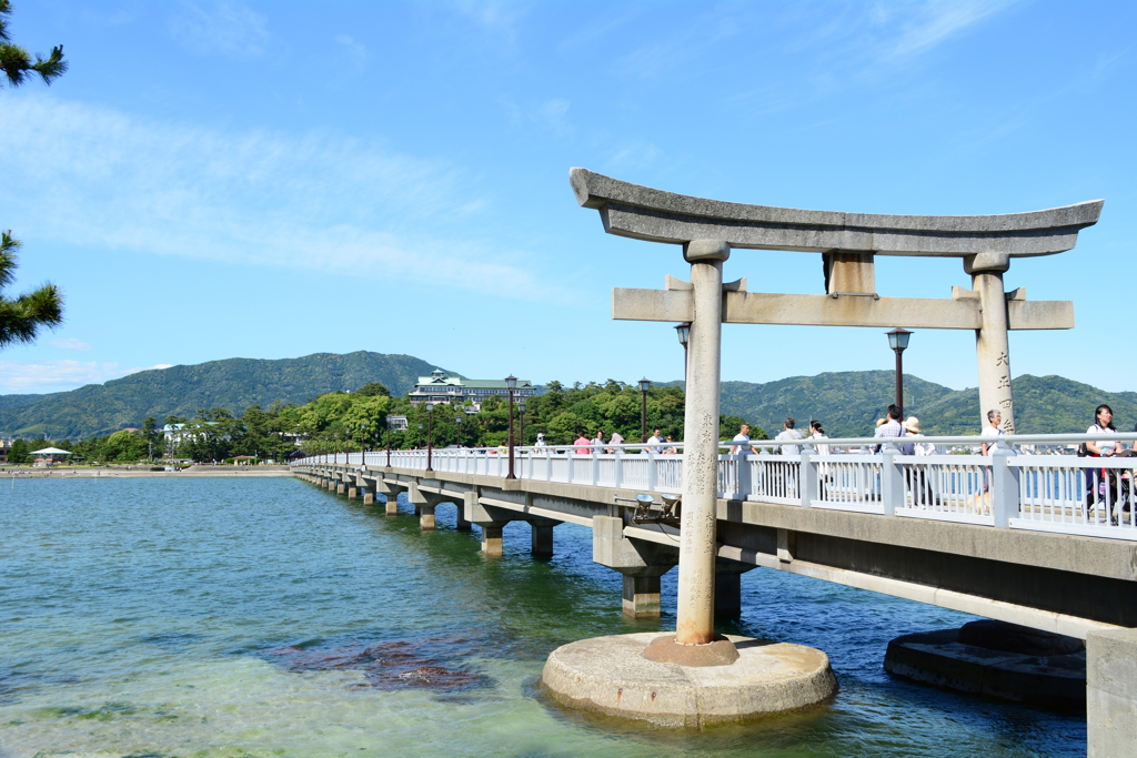 竹島 八百富神社にて