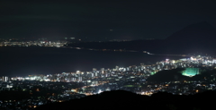 温泉県の夜