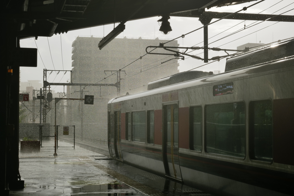 豪雨