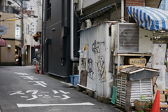 裏通りへ