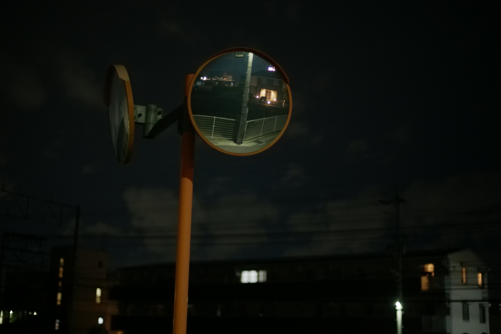 ミラー