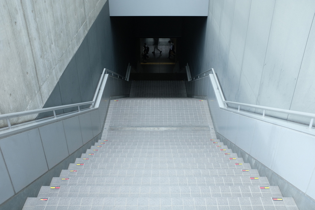 階下通路