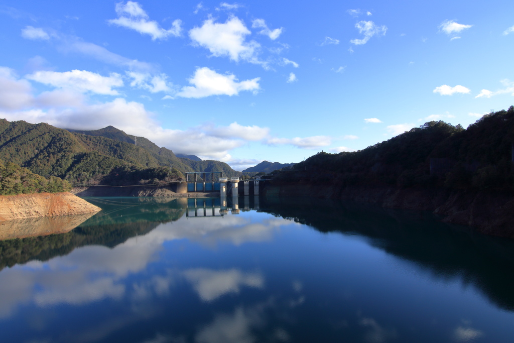 ダム湖