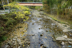 川