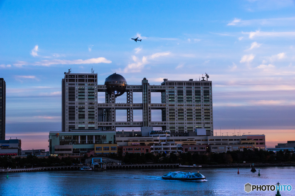フジテレビと夕景