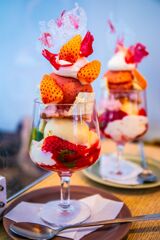 いちごのパフェ001