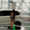 雨の屋上駐車場