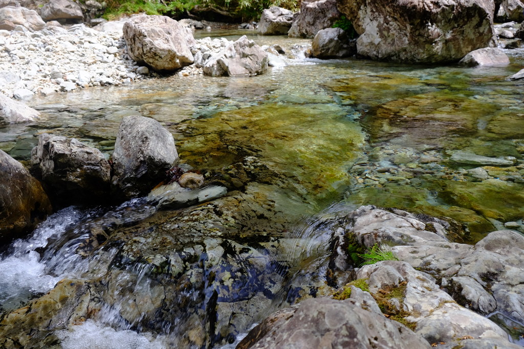 山の清流