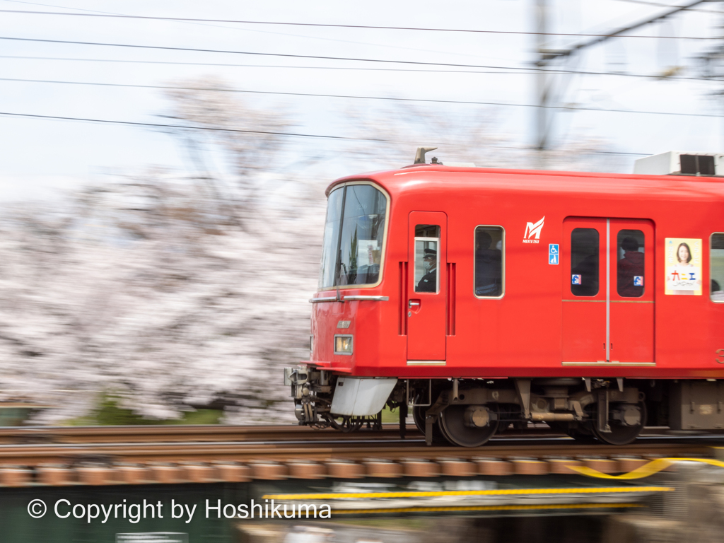 桜と電車　⑤　220402