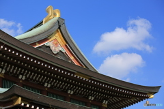春の青空と乗蓮寺
