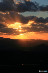 雲・夕陽・輝き