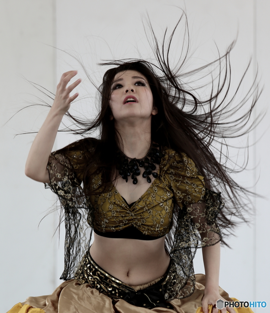 Belly dance instructor MEGU