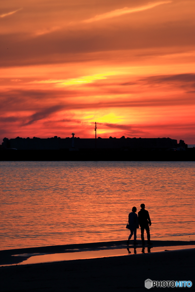 浜辺の夕暮れ