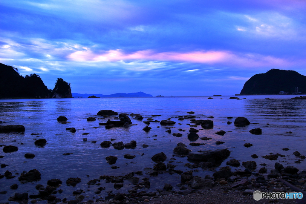 夕暮れの浜辺