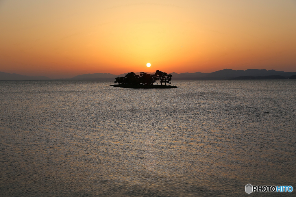 光輪の夕陽