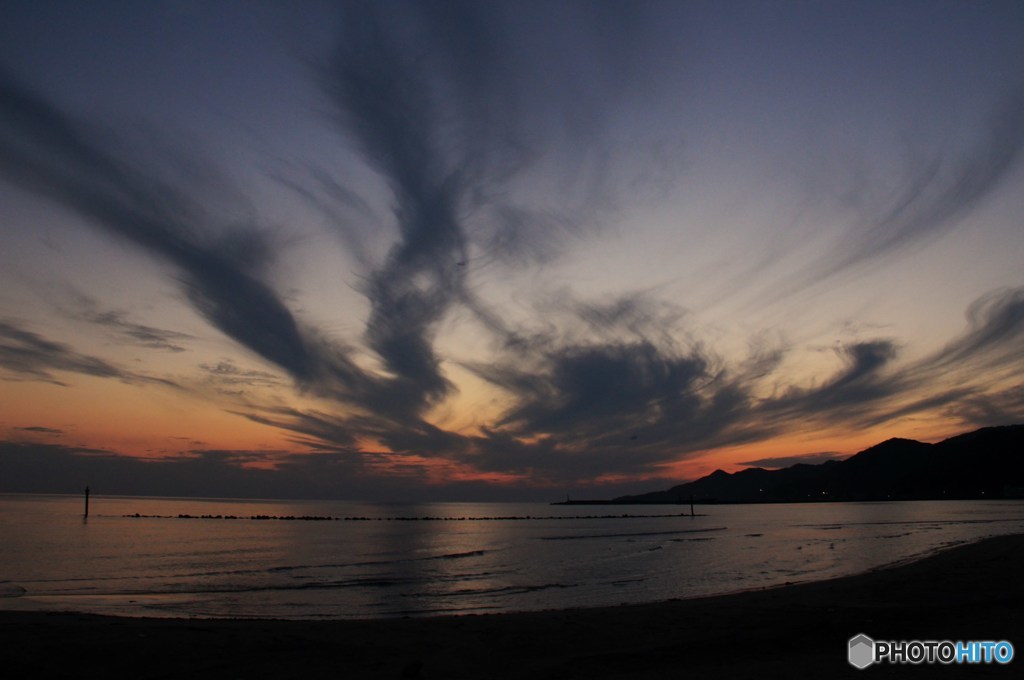 砂浜の夕暮れどき