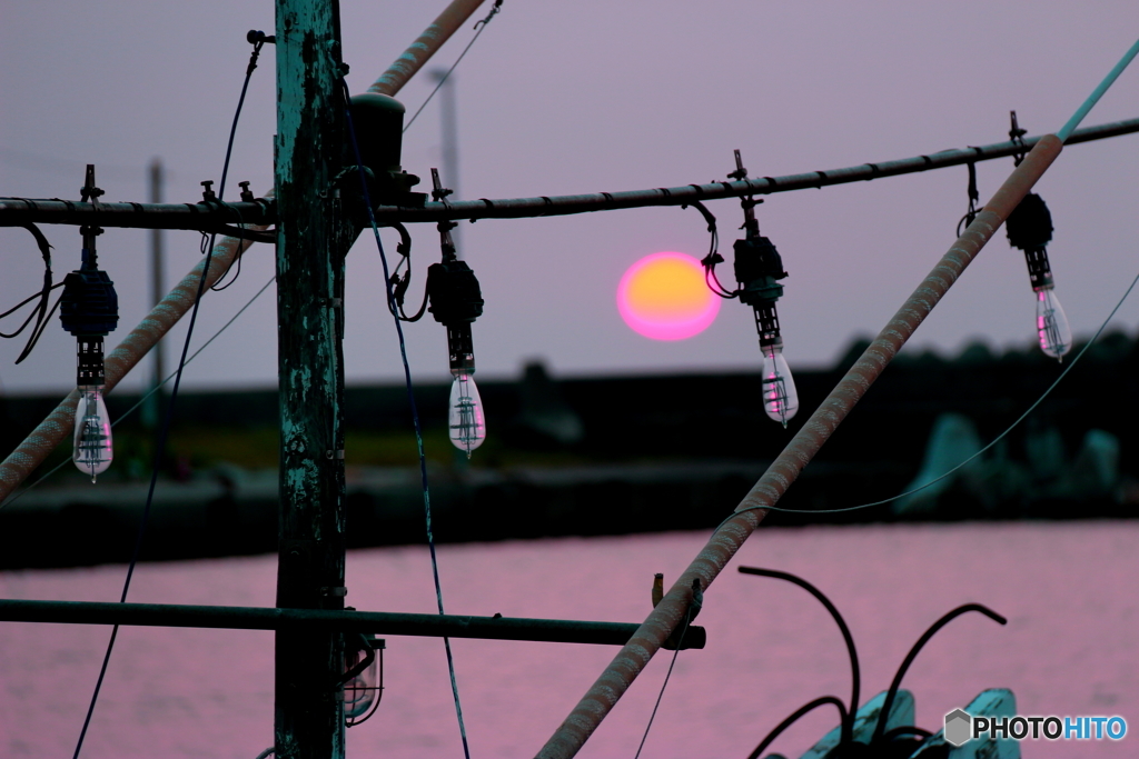 港の夕暮れ