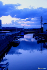 松江の夜明け