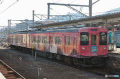 ピンク色のかわいい電車　ＪＲ和歌山線　旅万葉