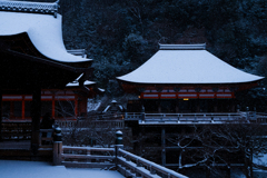 雪化粧の奥の院
