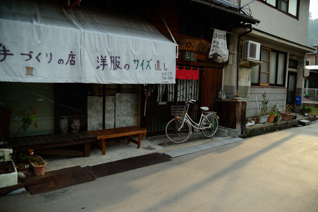 朝日差す路。。。
